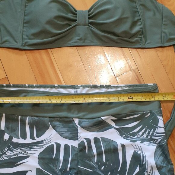 Maillot 2 pieces jamais porté L - Picture 4 of 5